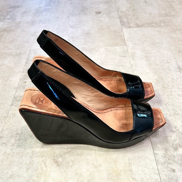 Modern Vintage Black Patent Leather Slingback Wedge | 40 - Picture 7 of 14